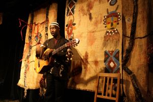 Un griot d'Afrique de l'Ouest  Paris, pour petits et grands!